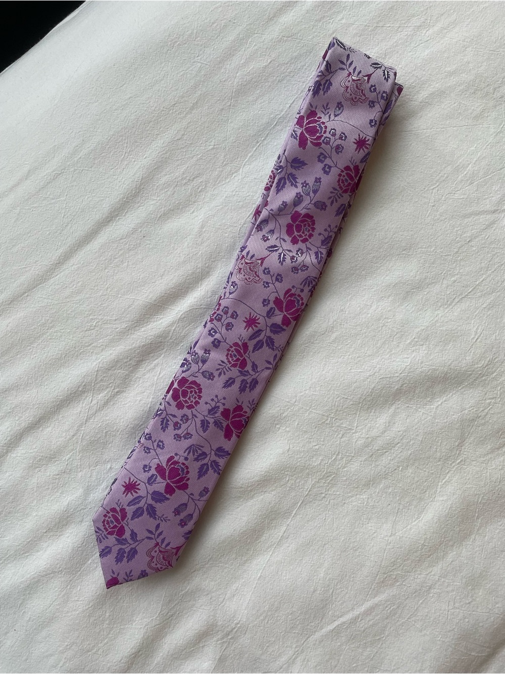Men's Purple Floral Tie - Elegant Lavender Pattern